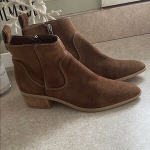 Dolce Vita Tan Suede Ankle Booties